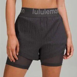 Lululemon Logo Waistband High-Rise Training Short Graphite Grey Size 8 LIKE NEW